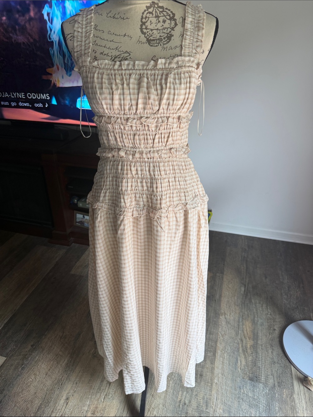 Stitch & Co Smocked Midi Dress in Light Beige Check Sz S